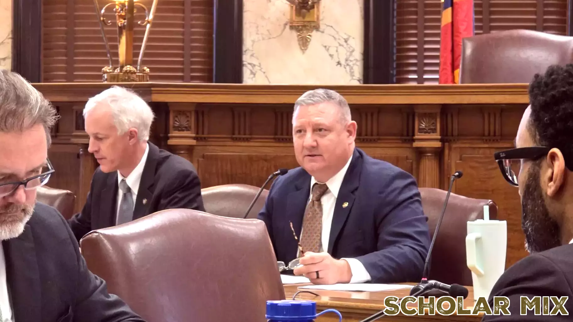 Senate Education Committee sends student felony arrest bill to floor