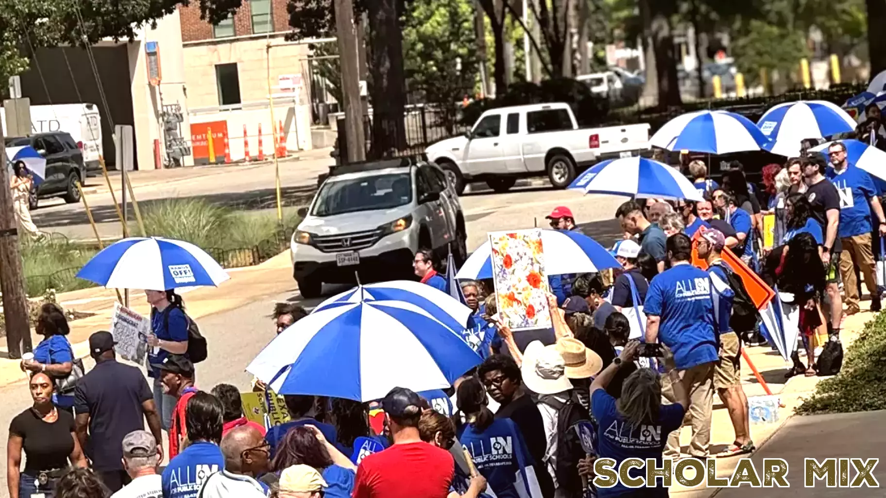 Teachers Rally Against Education Cuts and Vouchers in Dallas