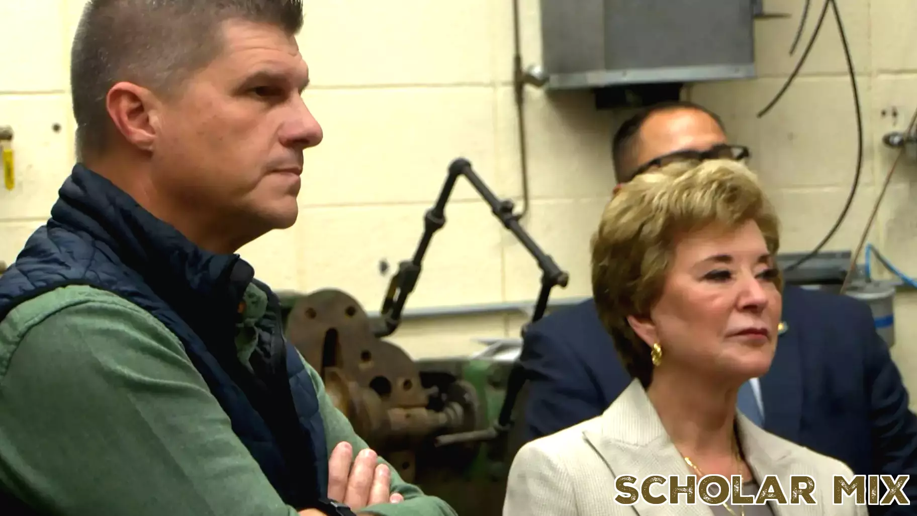 U.S. Secretary of Education praises local college for programs