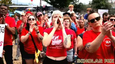 Hundreds rally at Seattle Schools headquarters as deadline for teachers strike approaches