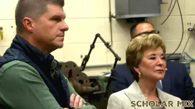 U.S. Secretary of Education praises local college for programs